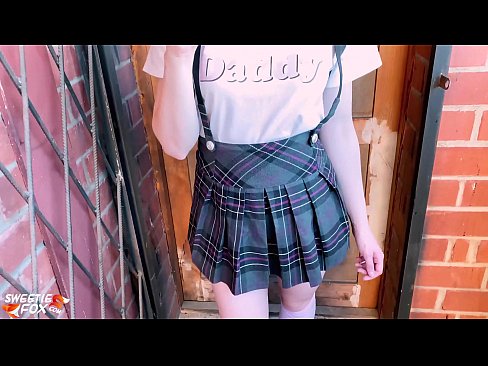 ❤️ Schoolgirl Mengisap penisnya dalam-dalam dan meniduri alih-alih kelas. ️❌ Video porno pada kami