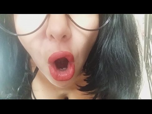❤️ Sayang, ibu tirimu tidak mengizinkanmu pergi ke sekolah hari ini... Aku sangat membutuhkanmu... ️❌ Video porno pada kami